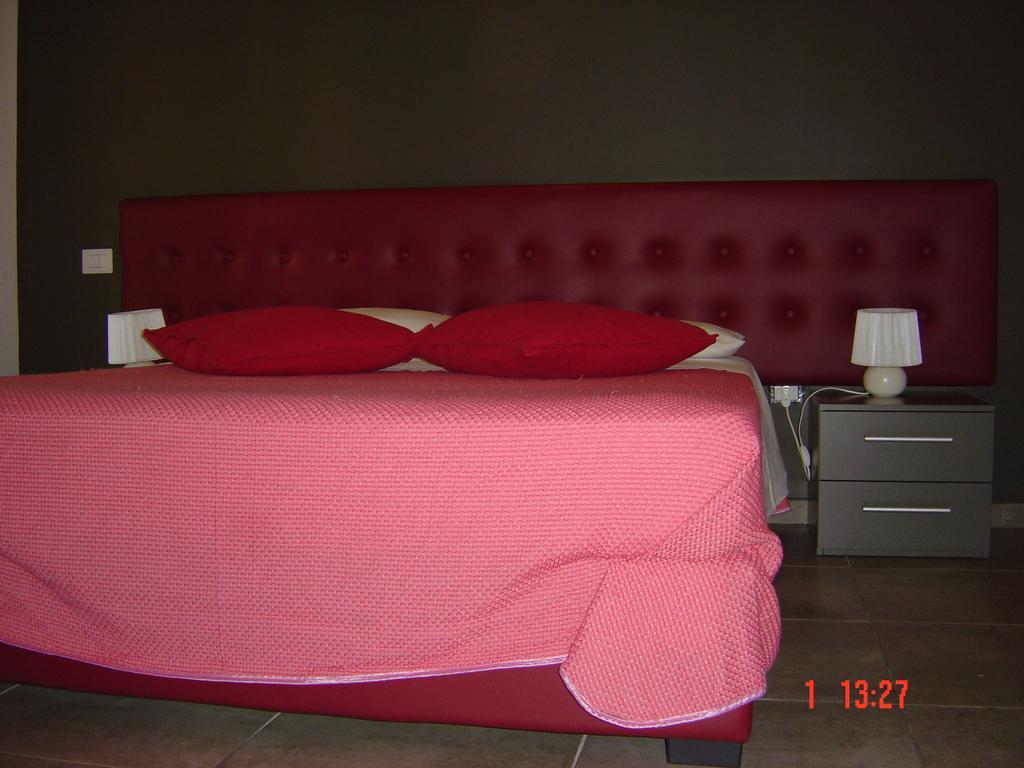 Bcomfort Hotel Cagliari Habitación foto